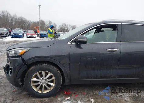 2016 Kia Sorento 2.4L Lx from USA, damaged, VIN 5XYPG4A39GG026515